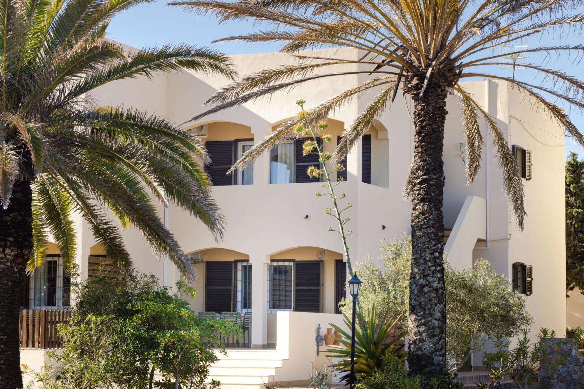Apartamentos Verde Mar Es Pujols Kültér fotó